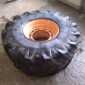 Michelin - 18R19.5XF RADIAL