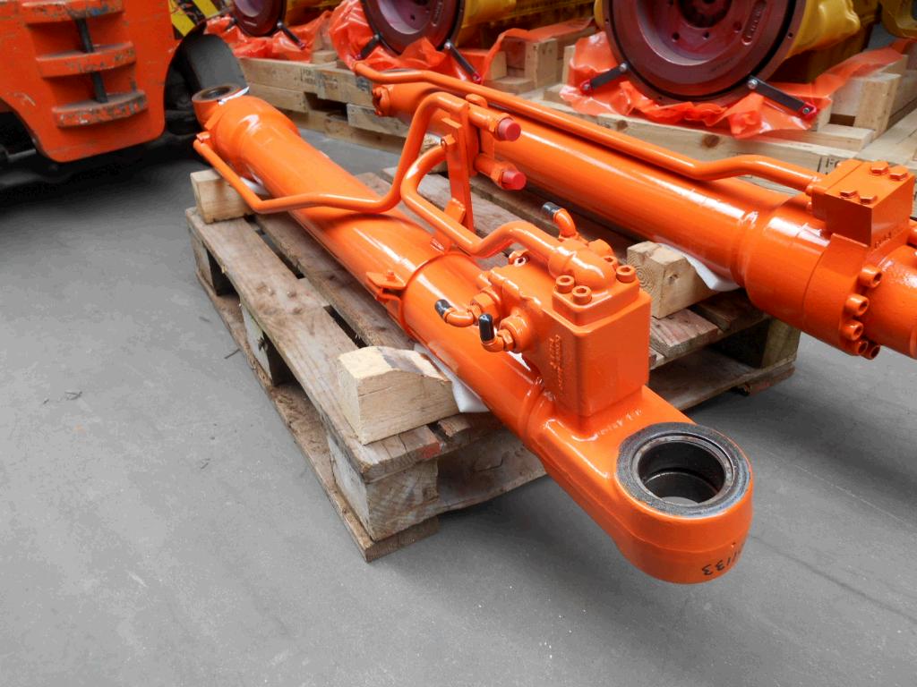  Hitachi - ZX135US, артикул: 777001133 